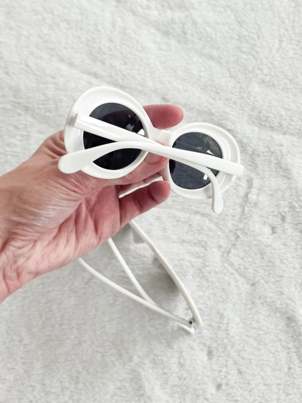 Kids White Retro Sunglasses Bundle